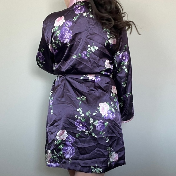 Vintage Jones New York Robe - Picture 5 of 8